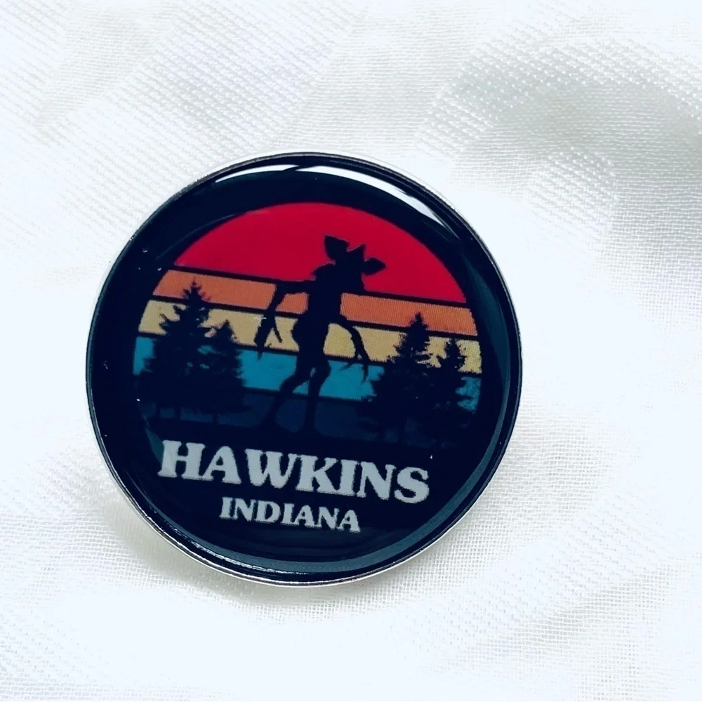 Stranger Things - Lot of 2 NEW - Demogorgon Keychain & Demogorgon Hawkins Pin